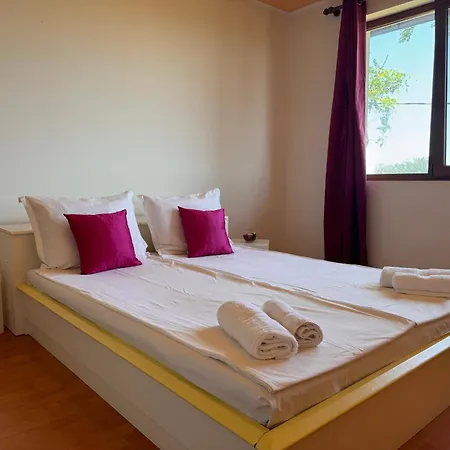 Dom wakacyjny Sunrise With A Sea View In A Quiet And Peaceful Place